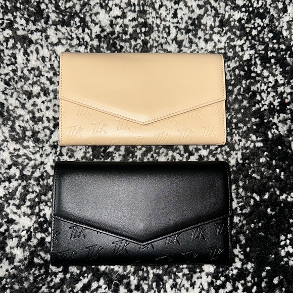 TLK LIFESTYLE LOGO WALLET - Picture 1 of 4